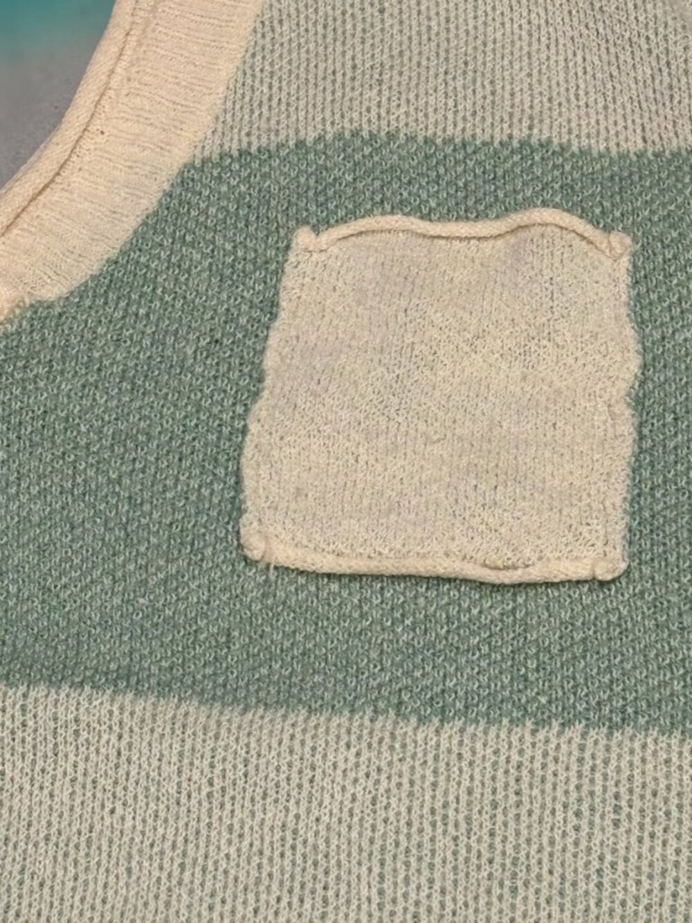 POL Oversized Medium Green and Cream colored short sleeve sweater - Picture 2 of 4